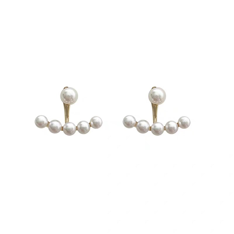 French minimalist pearl earrings