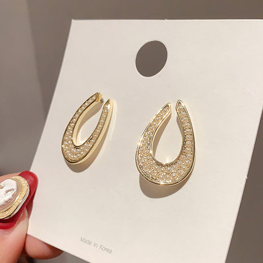 Classic Pearl Golden Earrings