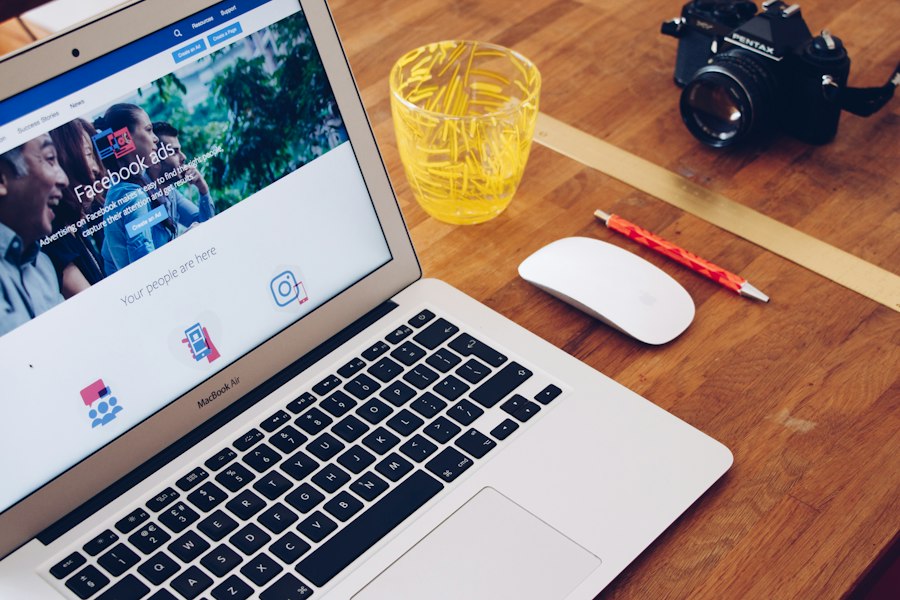 Home Advertising campaign workspace